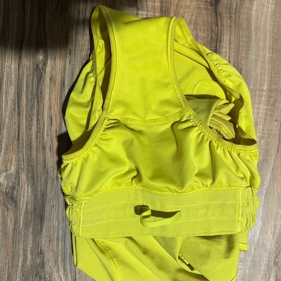 Lululemon hotty hot shorts yellow - Picture 4 of 4